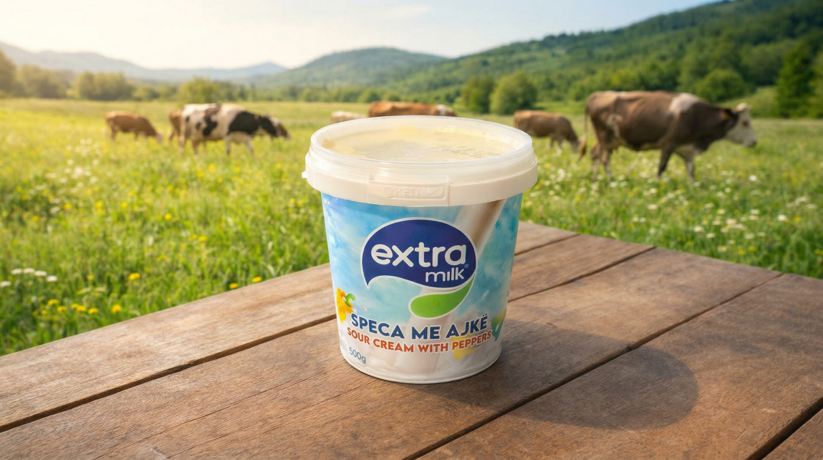 Premium Sour Cream with peppers dip only available from albaniangoods.com